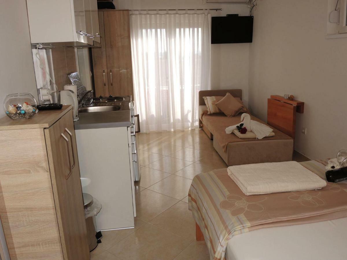 Iva Apartmani Tribalj Exteriér fotografie