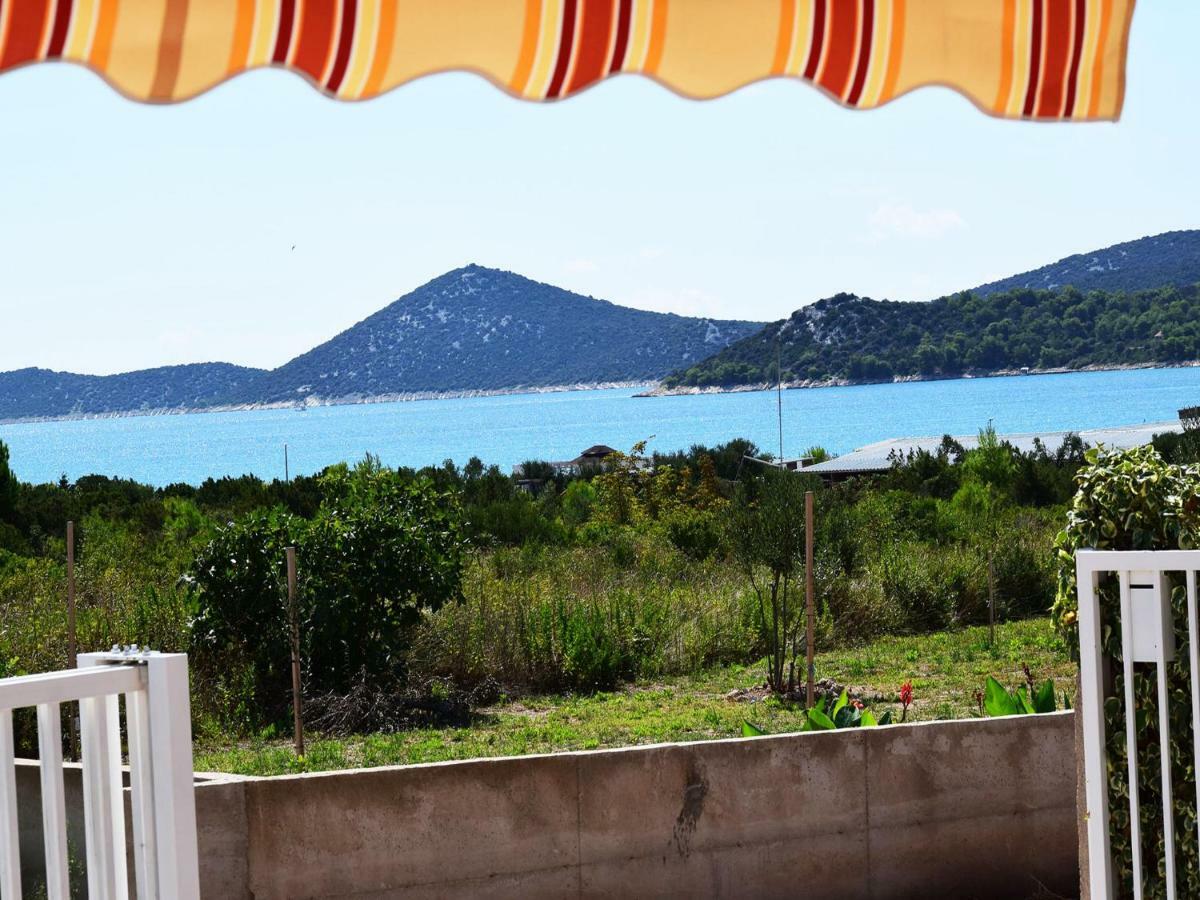 Iva Apartmani Tribalj Exteriér fotografie
