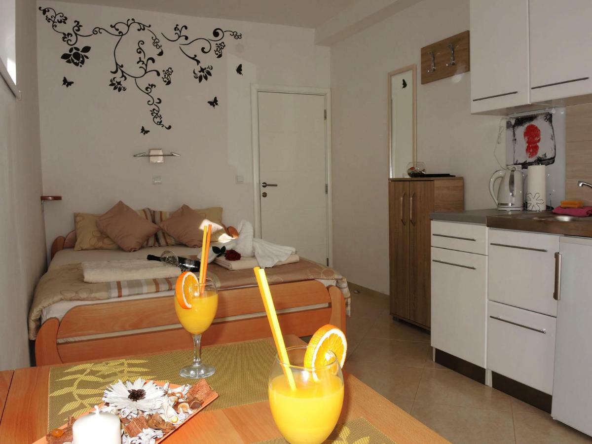 Iva Apartmani Tribalj Exteriér fotografie
