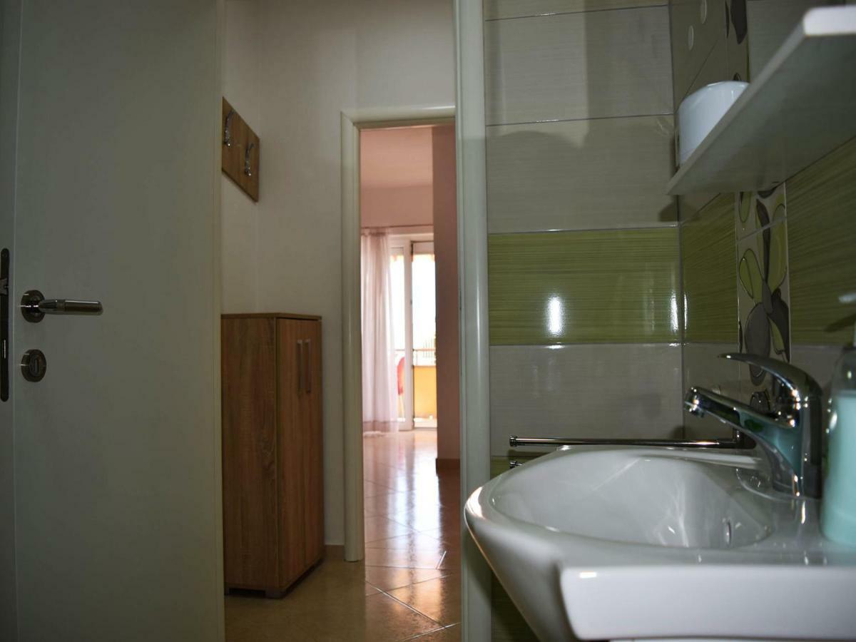 Iva Apartmani Tribalj Exteriér fotografie